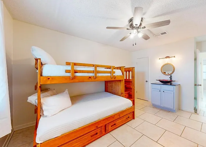 Beachcomber 9 Apartment
