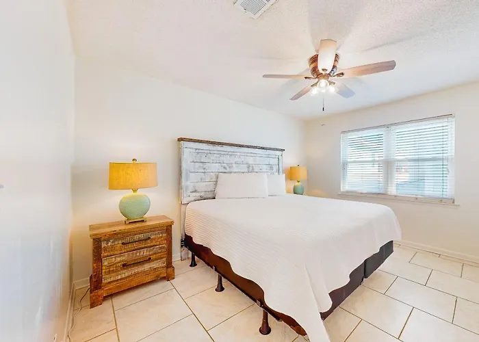 Beachcomber 9 Apartment Gulf Shores